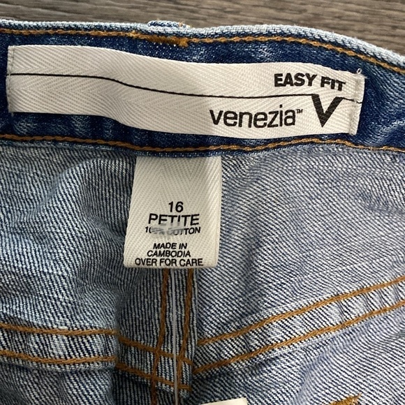 NWT lane Bryant Venezia denim Straight leg jeans | Size 16P - Picture 5 of 9